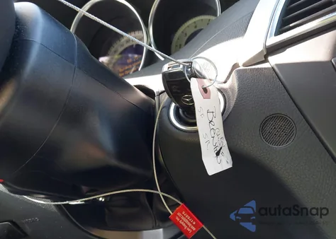 2013 Mercedes-Benz C 250 Luxury/Sport из США, поврежденный, VIN WDDGF4HB3DA810612